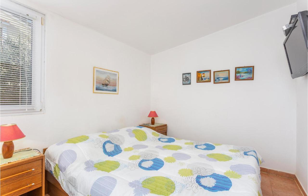 1 Bedroom Beautiful Apartment In Linardići Eksteriør bilde